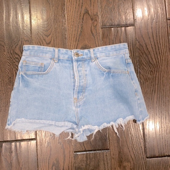 Forever 21 jean shorts size 27 - Picture 2 of 6